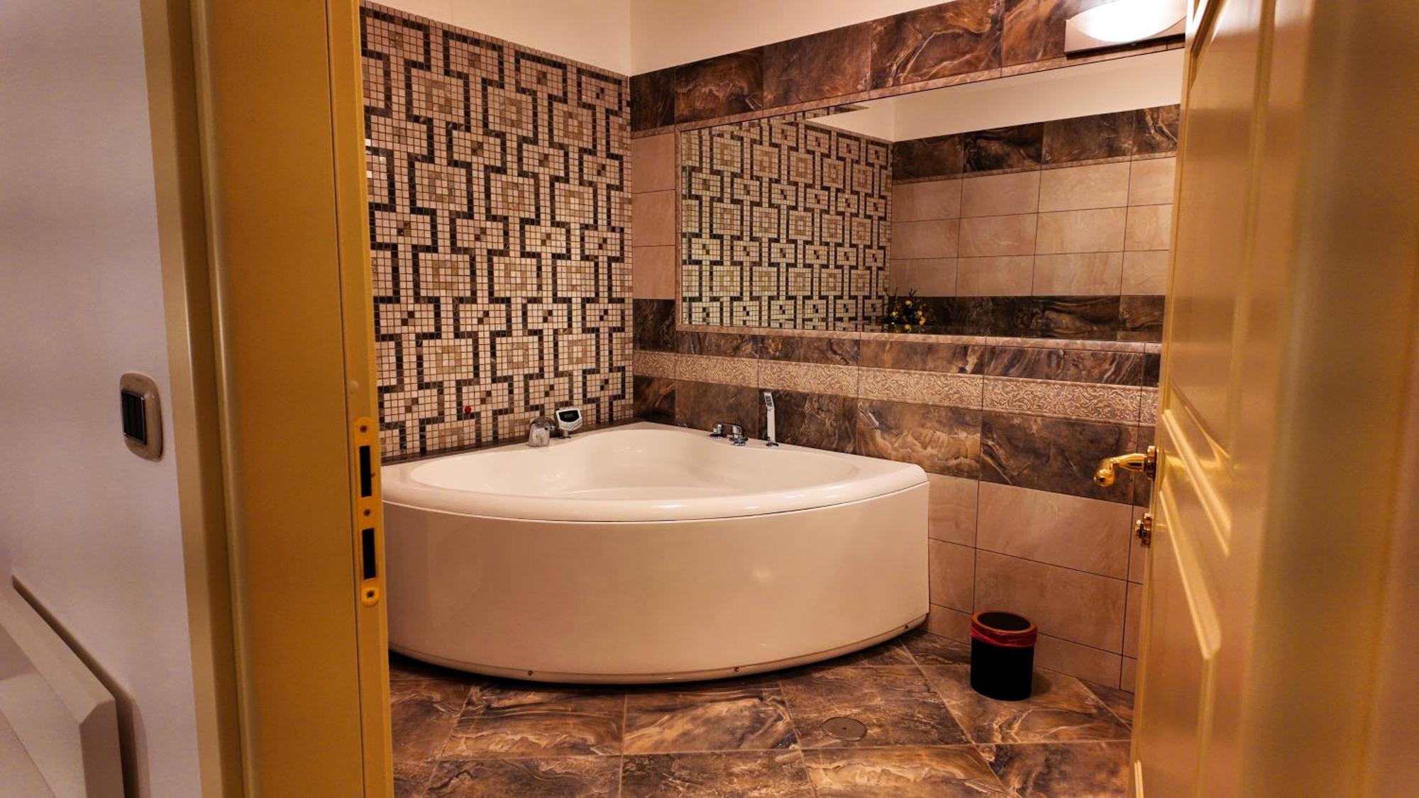 Regina Di Saba - Hotel Villa Per Ricevimenti Grottaminarda Extérieur photo