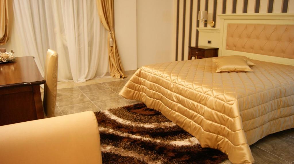 Regina Di Saba - Hotel Villa Per Ricevimenti Grottaminarda Extérieur photo