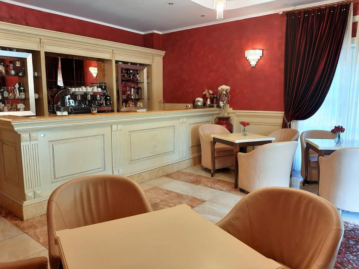 Regina Di Saba - Hotel Villa Per Ricevimenti Grottaminarda Extérieur photo